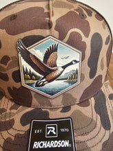 Load image into Gallery viewer, Printed Goose patch Hat